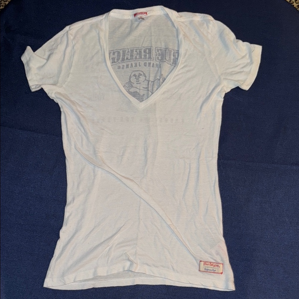 Vintage True Religion White Graphic V neck Tee